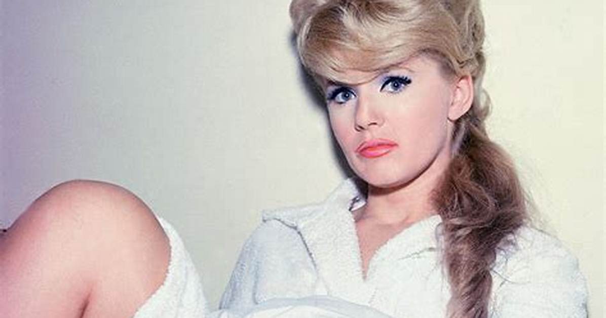 A Look Back on Young Connie Stevens: Her Rise to Fame and Enduring Legacy