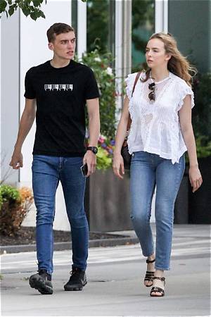 Jodie Comer's New Beau: Relationship Updates and Relationship Status