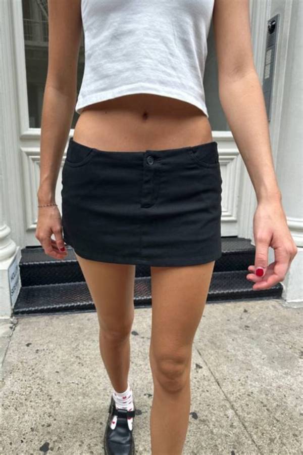 The Complete Brandy Melville Dirndl Skirt Guide: Sizing, How to Style, and Where to Shop